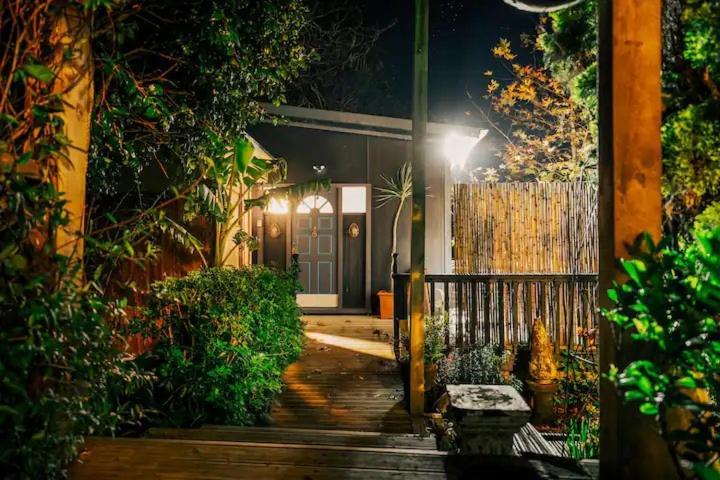 Starry Nights Cabin Fever Waikino Eksteriør bilde